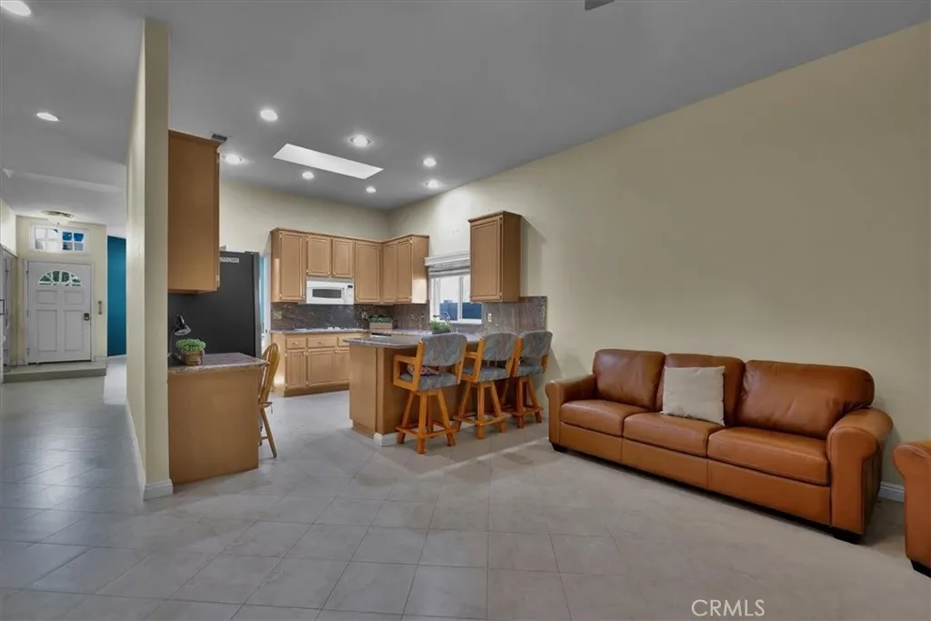 16507 La Hermosa Drive, Whittier, California 90603 home-pic-17