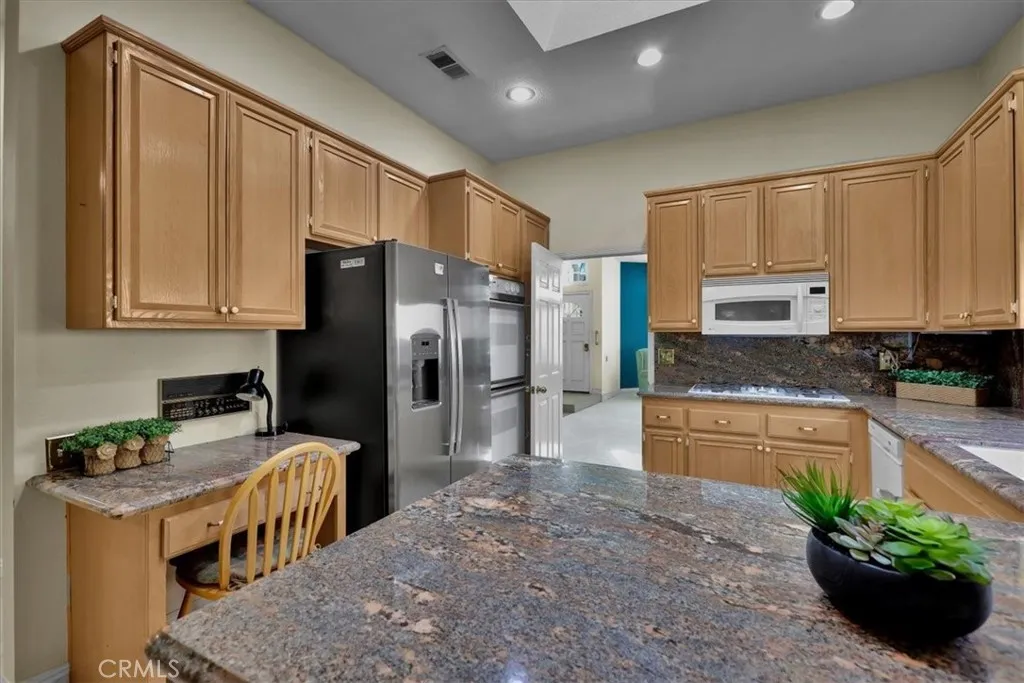 16507 La Hermosa Drive, Whittier, California 90603 home-pic-13