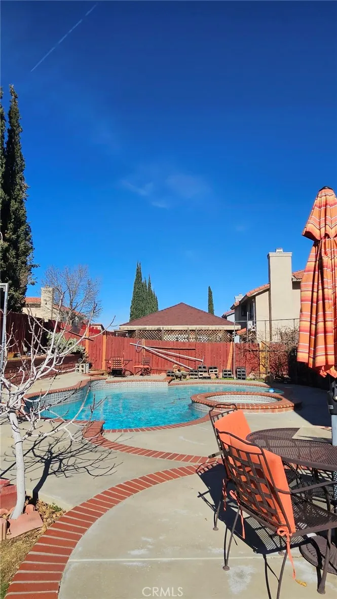 37337 26th E, Palmdale, California 93550 home-pic-13