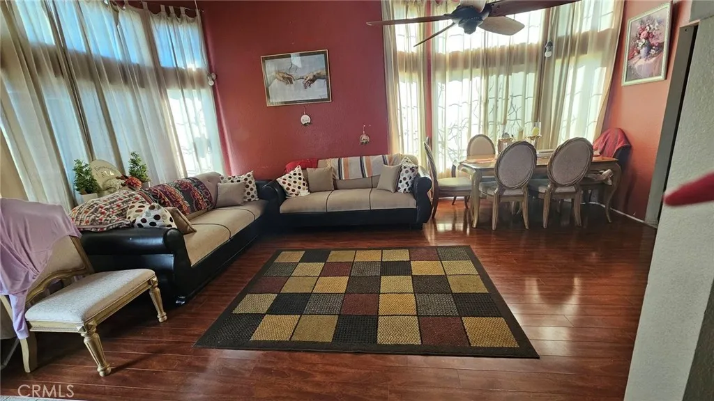 37337 26th E, Palmdale, California 93550 home-pic-3