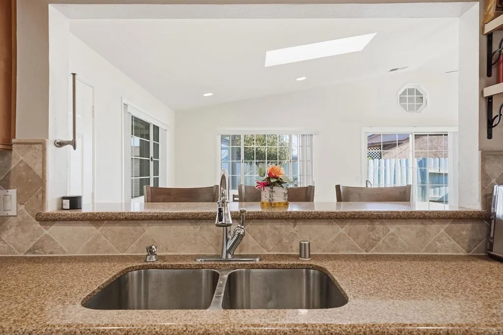 1693 Poesia Ct., San Diego, California 92154 home-pic-11