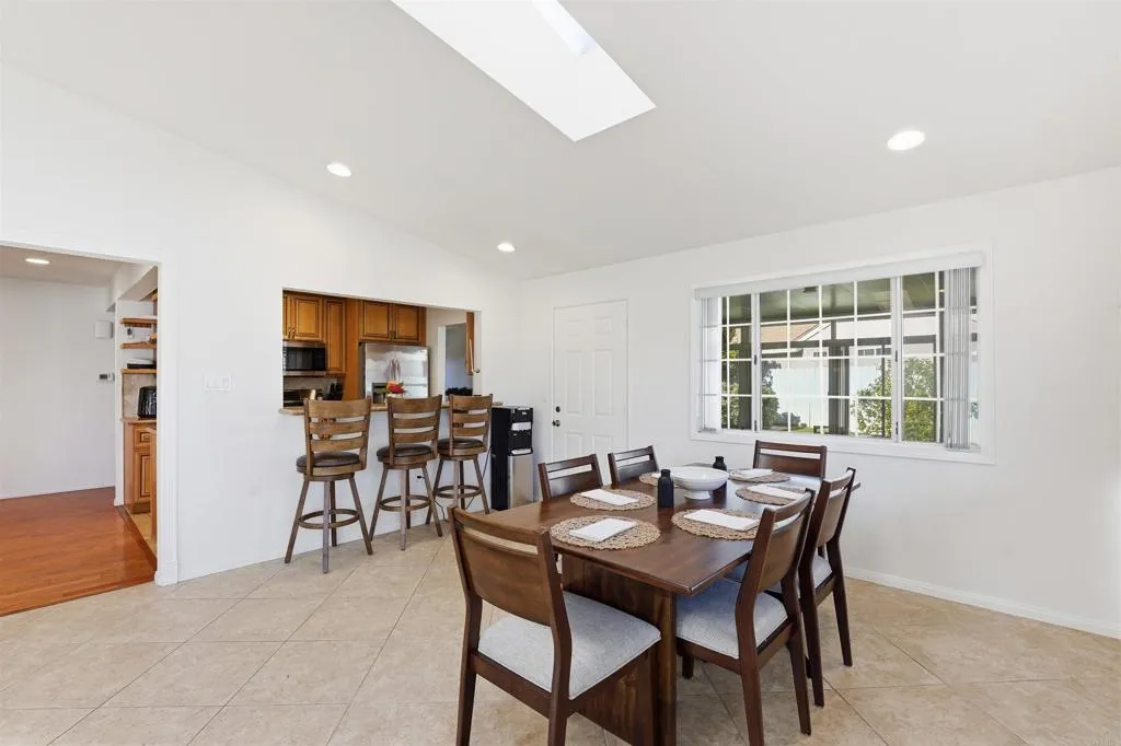 1693 Poesia Ct., San Diego, California 92154 home-pic-18