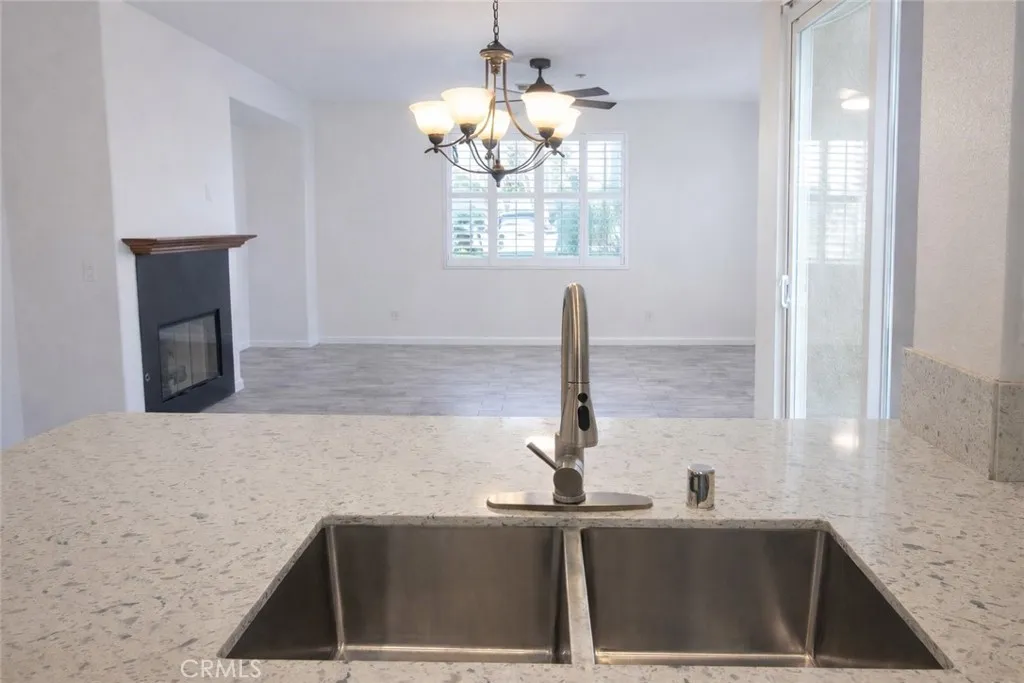 1285 Fools Gold Way 2, Chula Vista, California 91913 home-pic-10