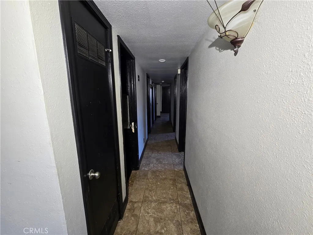 6569 N College Avenue, Fresno, California 93704 home-pic-15
