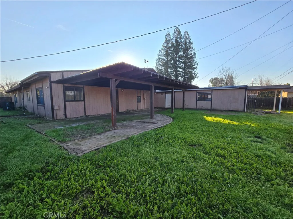 6569 N College Avenue, Fresno, California 93704 home-pic-42