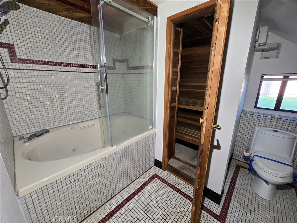 6569 N College Avenue, Fresno, California 93704 home-pic-27