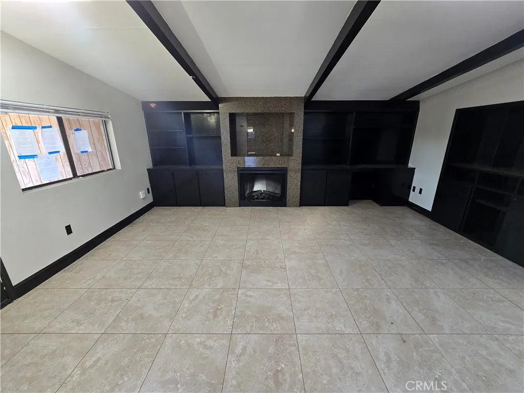 6569 N College Avenue, Fresno, California 93704 home-pic-11