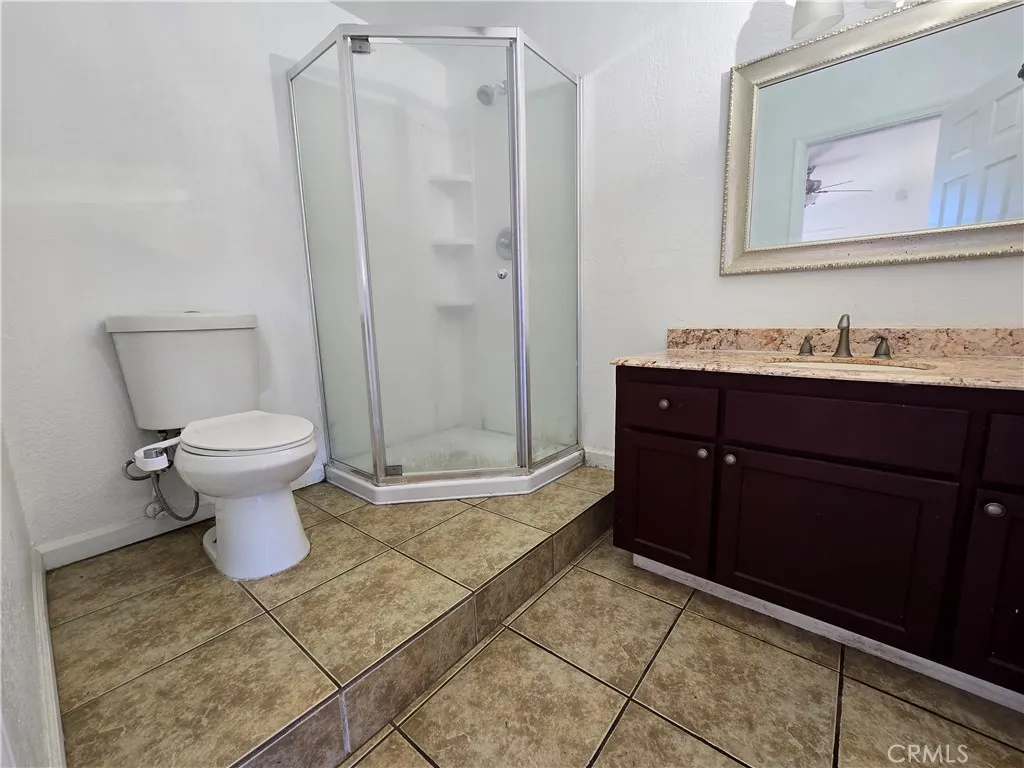 6569 N College Avenue, Fresno, California 93704 home-pic-37