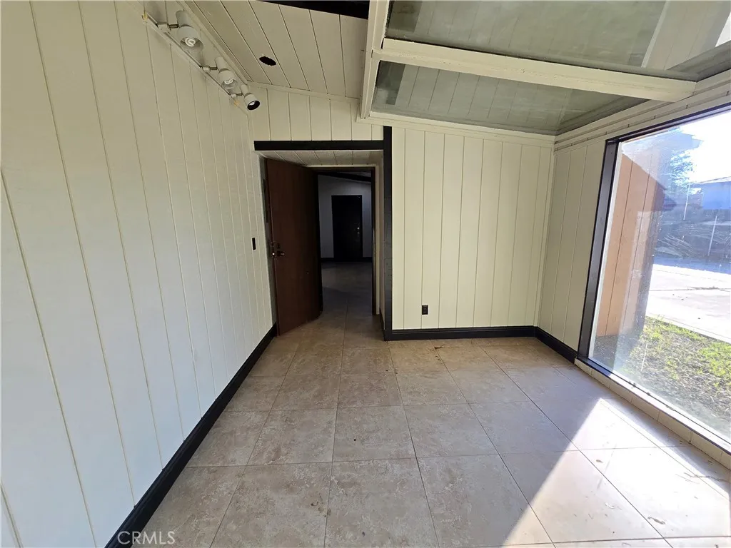 6569 N College Avenue, Fresno, California 93704 home-pic-14