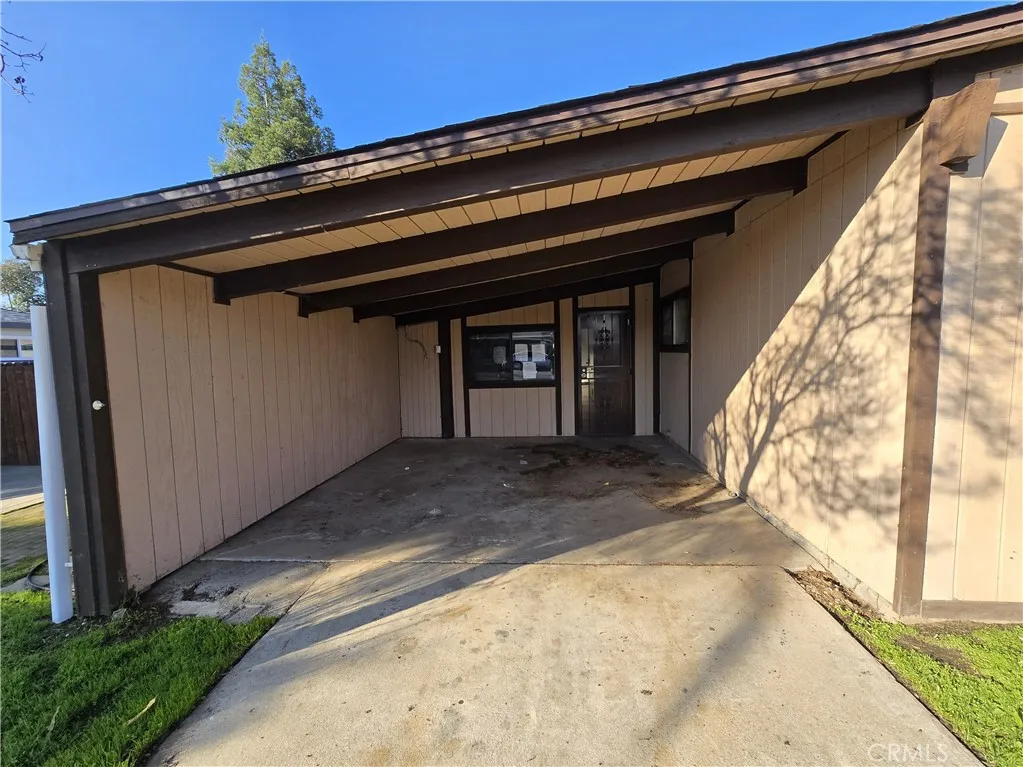 6569 N College Avenue, Fresno, California 93704 home-pic-3