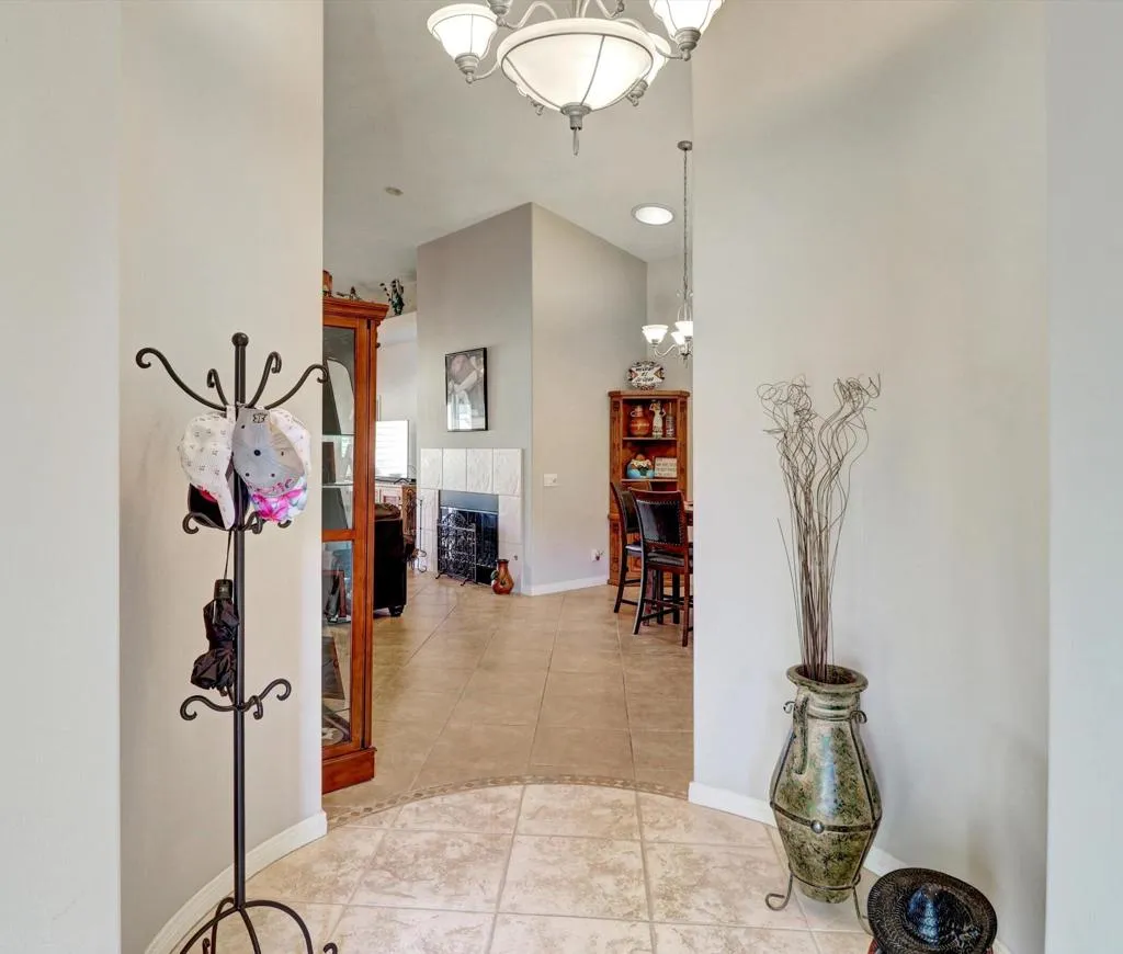 80178 Golden Horseshoe Drive, Indio, California 92201 home-pic-2