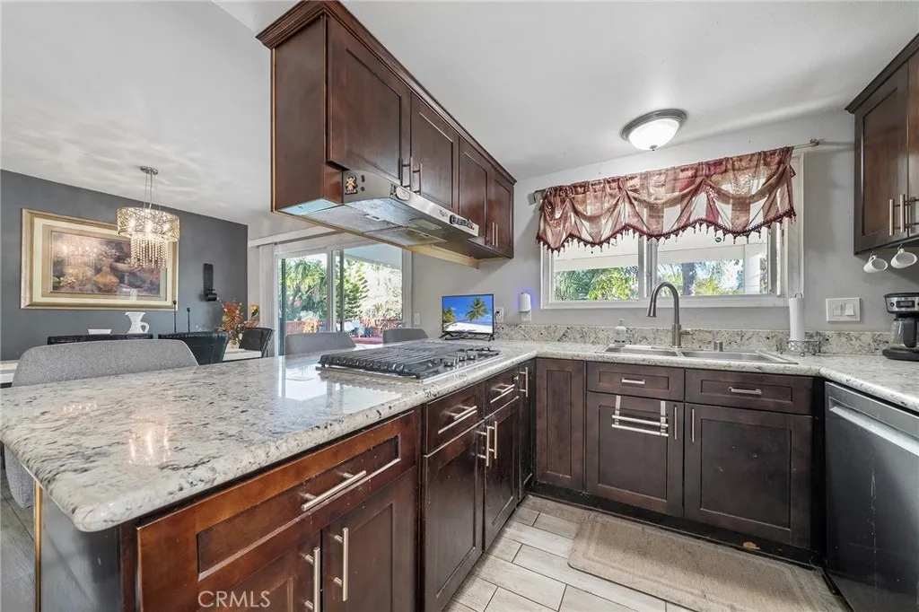 364 Vesuvius, Brea, California 92823 home-pic-15