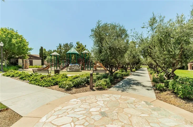 3725 Everglade, Clovis, California 93619