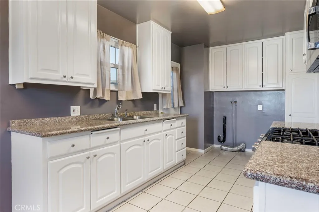 1520 W 215th, Torrance, California 90501 — photo 5