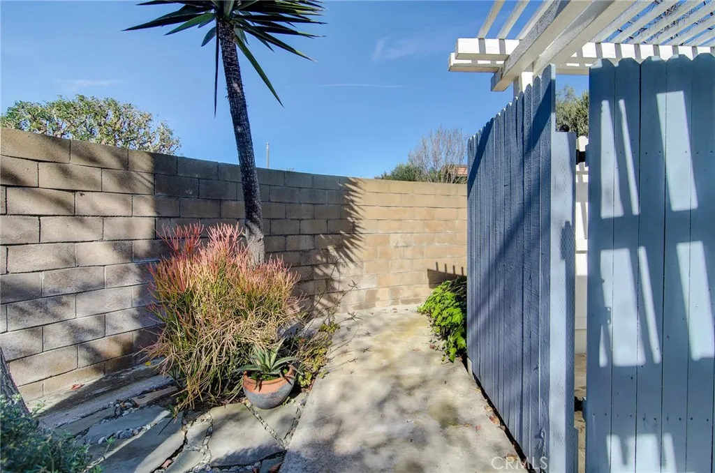 8409 Dory, Huntington Beach, California 92646 home-pic-28