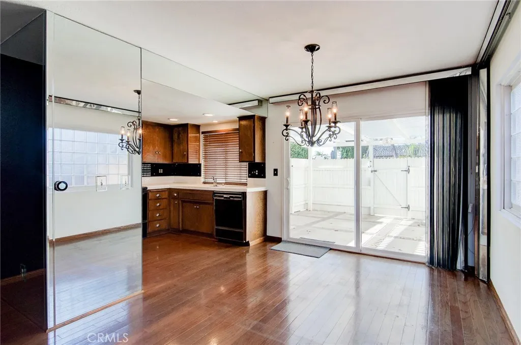 8409 Dory, Huntington Beach, California 92646 home-pic-16