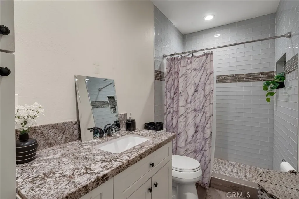 289 E Heath, Long Beach, California 90805 home-pic-23