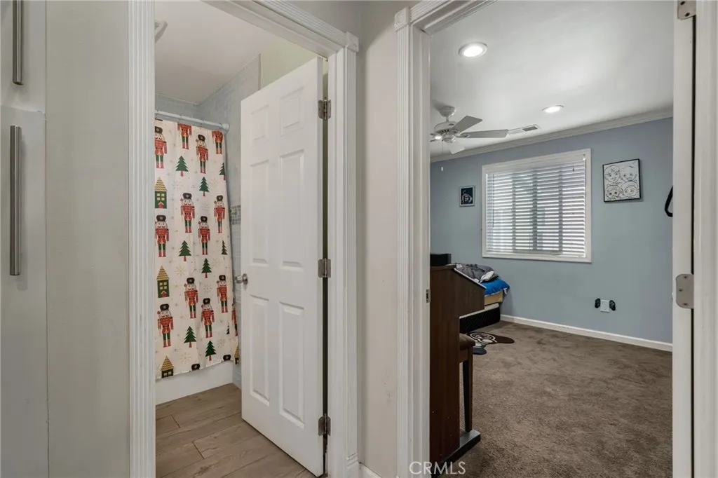 289 E Heath, Long Beach, California 90805 home-pic-12