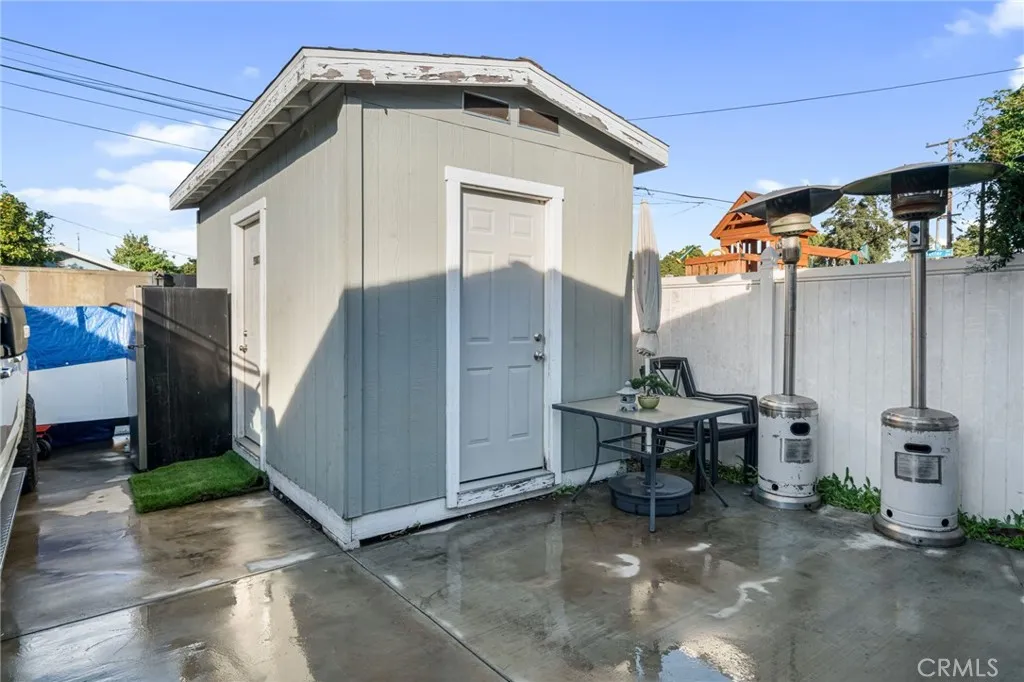 289 E Heath, Long Beach, California 90805 home-pic-24