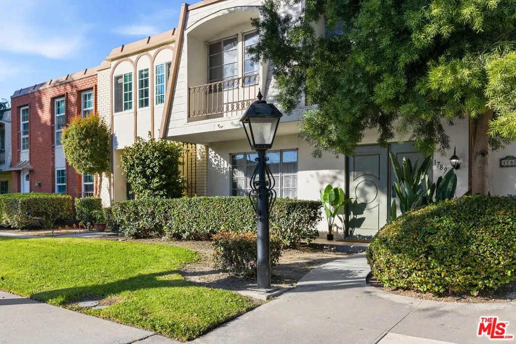 1789 W Greenleaf Avenue, Anaheim, California 92801 home-pic-2