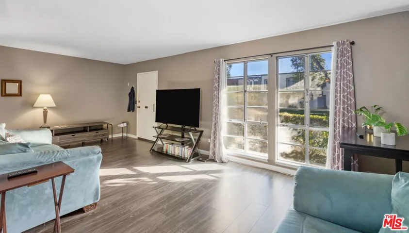 Living Room – Alternate Angle