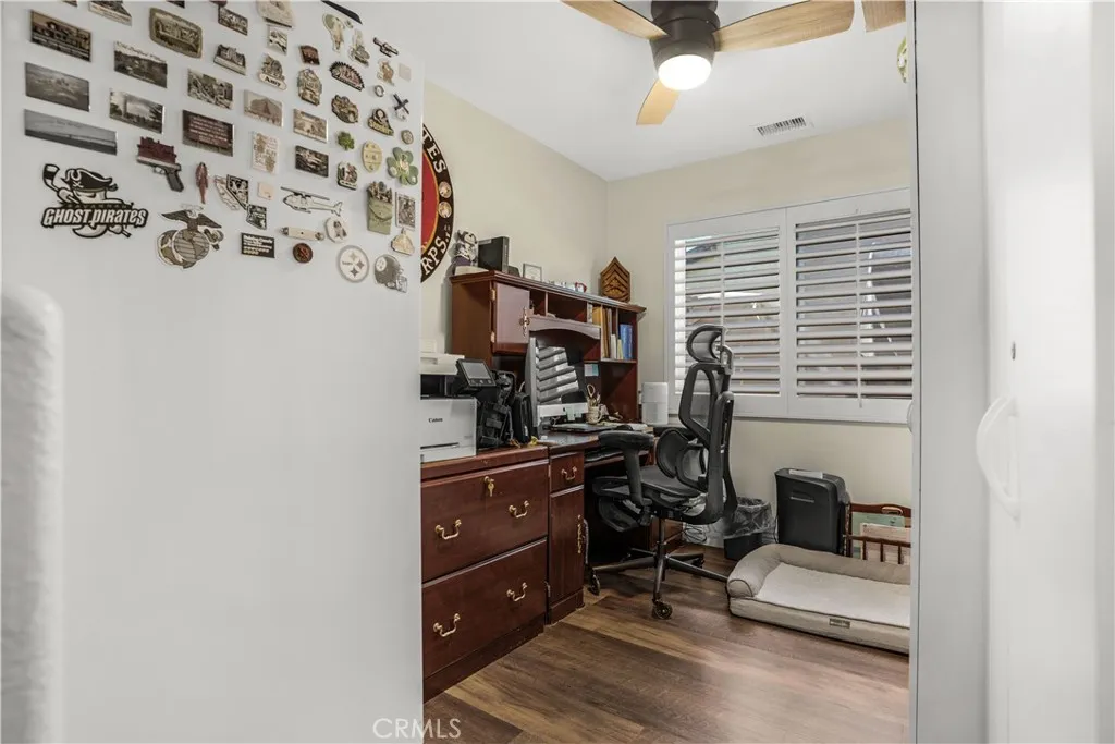 4490 Rainbow View Way, Hemet, California 92545 home-pic-15