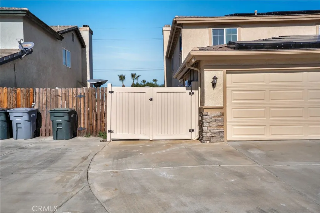 4490 Rainbow View Way, Hemet, California 92545 home-pic-5