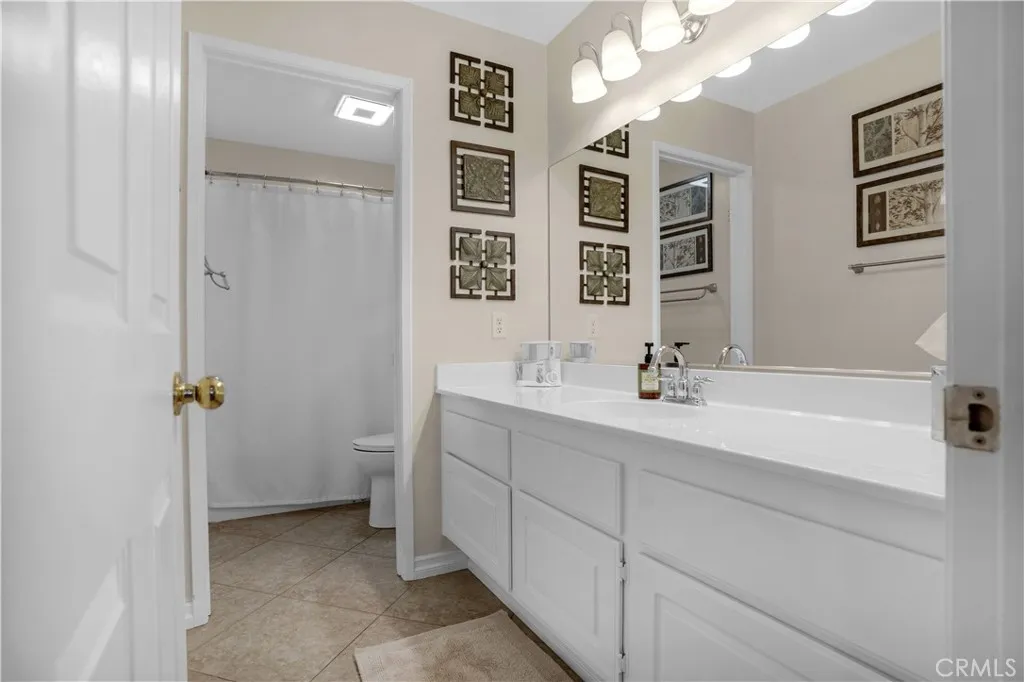 4490 Rainbow View Way, Hemet, California 92545 home-pic-37