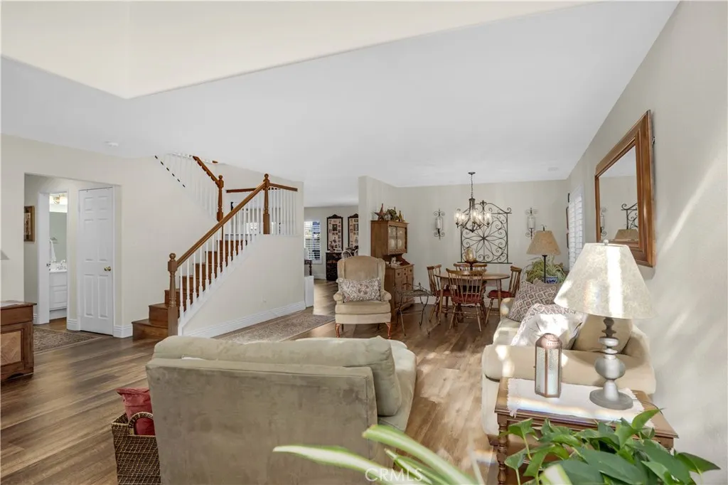 4490 Rainbow View Way, Hemet, California 92545 home-pic-8