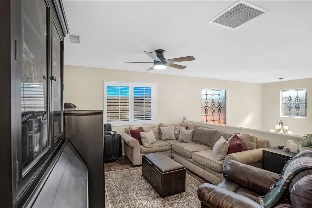 4490 Rainbow View Way, Hemet, California 92545 home-pic-27