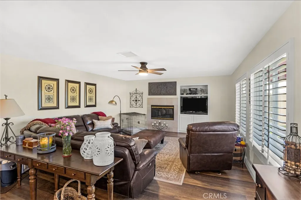 4490 Rainbow View Way, Hemet, California 92545 home-pic-21