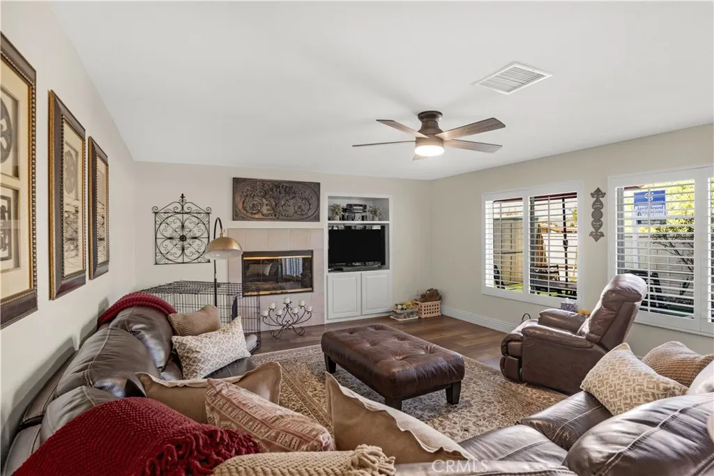 4490 Rainbow View Way, Hemet, California 92545 home-pic-22