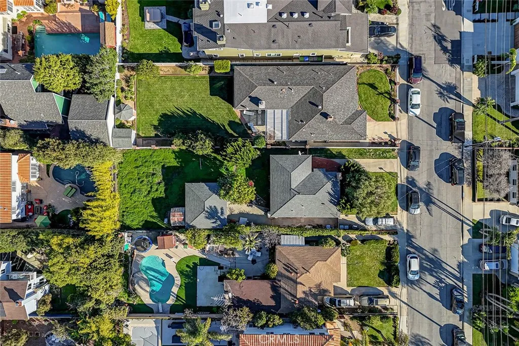 1647 Ruhland, Manhattan Beach, California 90266 home-pic-4