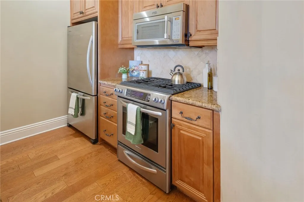 901 Deep Valley Dr 213, Rolling Hills Estates, California 90274 home-pic-17