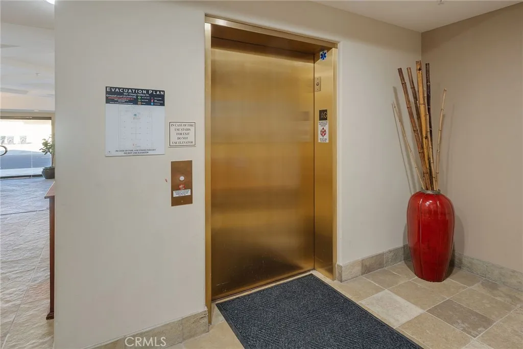 901 Deep Valley Dr 213, Rolling Hills Estates, California 90274 home-pic-37
