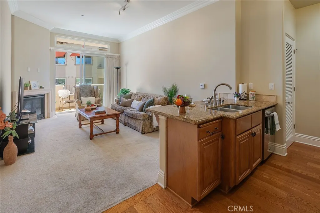 901 Deep Valley Dr 213, Rolling Hills Estates, California 90274 home-pic-3