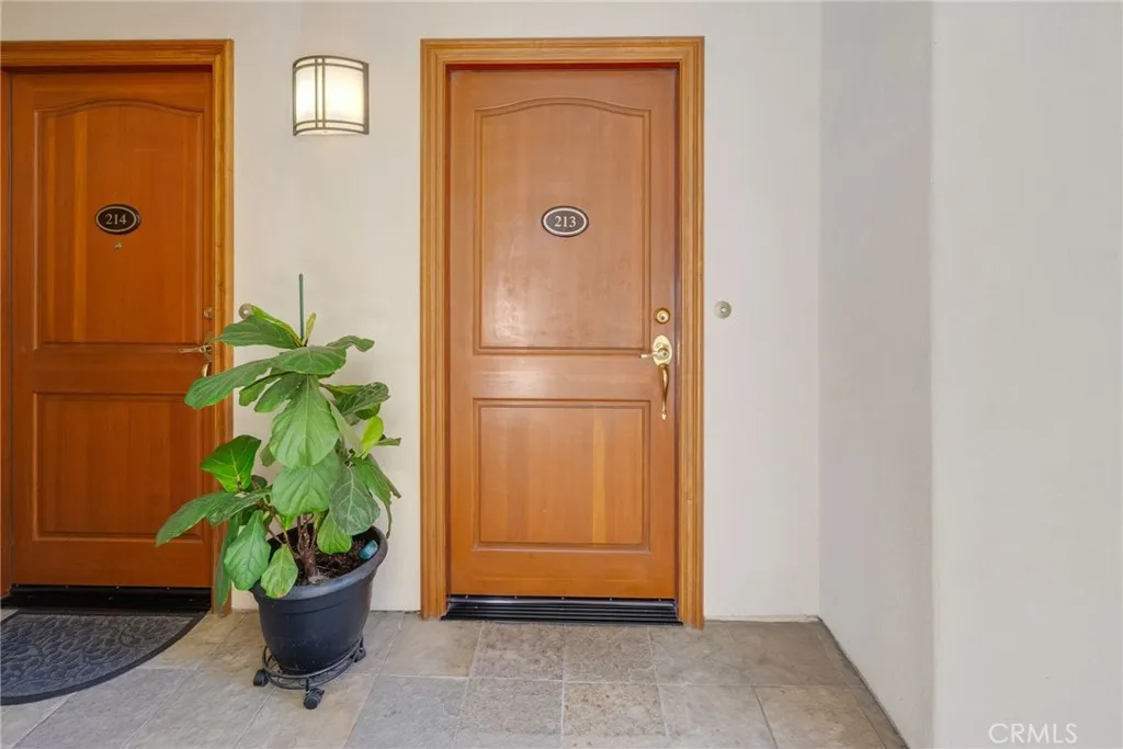 901 Deep Valley Dr 213, Rolling Hills Estates, California 90274 home-pic-29