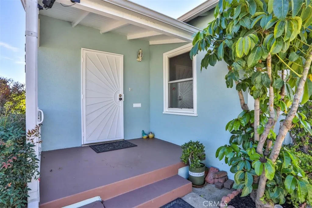 624 W Floral, Monterey Park, California 91754 home-pic-2