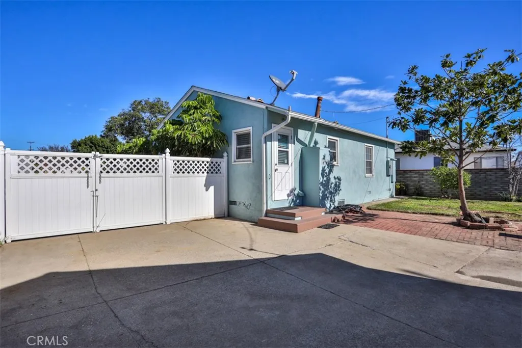 624 W Floral, Monterey Park, California 91754 home-pic-25
