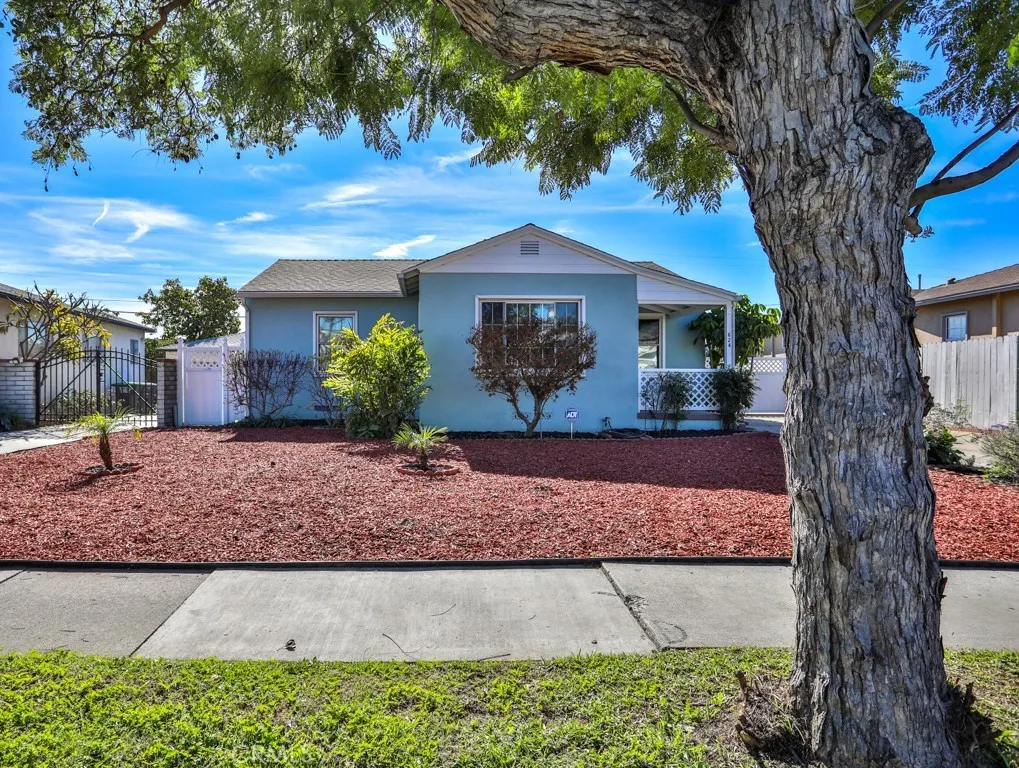 624 W Floral, Monterey Park, California 91754 home-pic-1