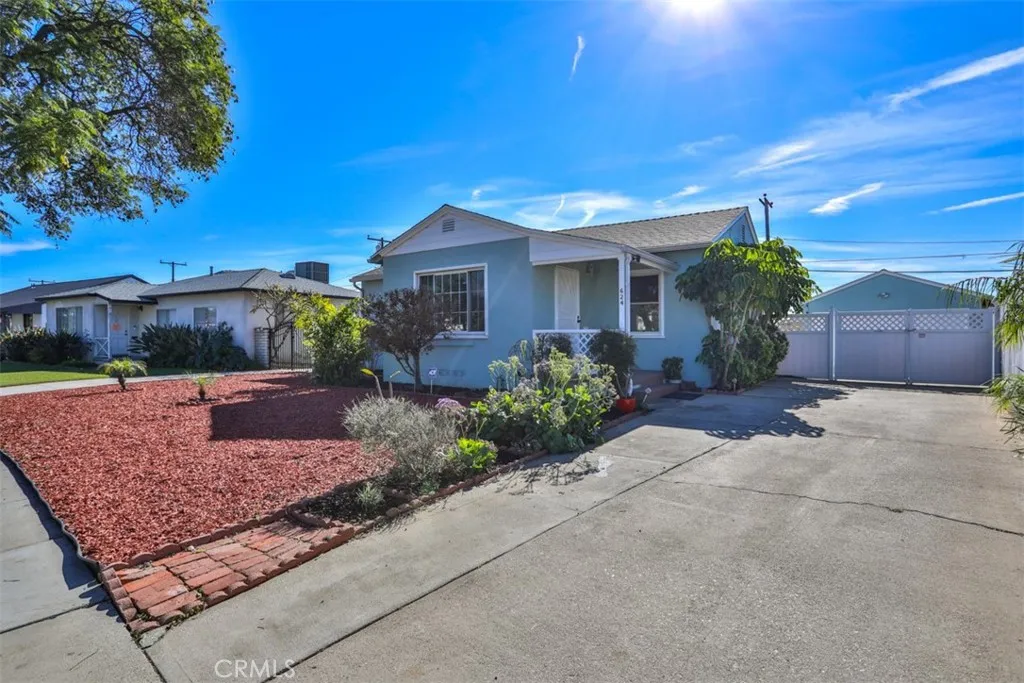 624 W Floral, Monterey Park, California 91754 home-pic-26