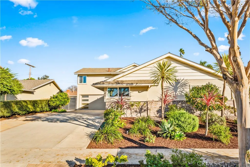 16772 Glenhaven, Huntington Beach, California 92647 home-pic-2