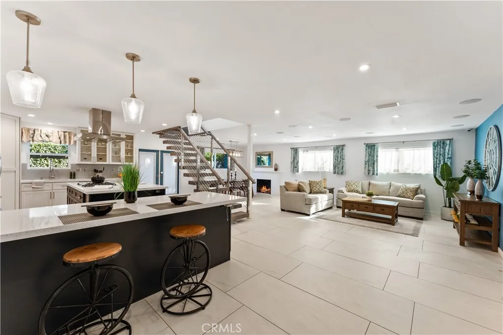 16772 Glenhaven, Huntington Beach, California 92647 home-pic-4