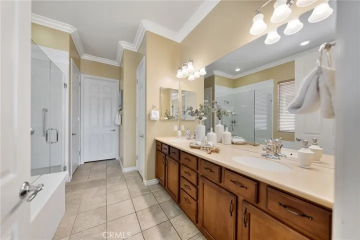 1669 Via Simpatico, Hemet, California 92545