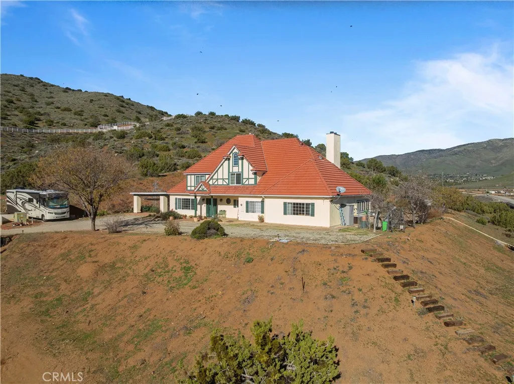 5419 Clanfield, Acton, California 93510 home-pic-4