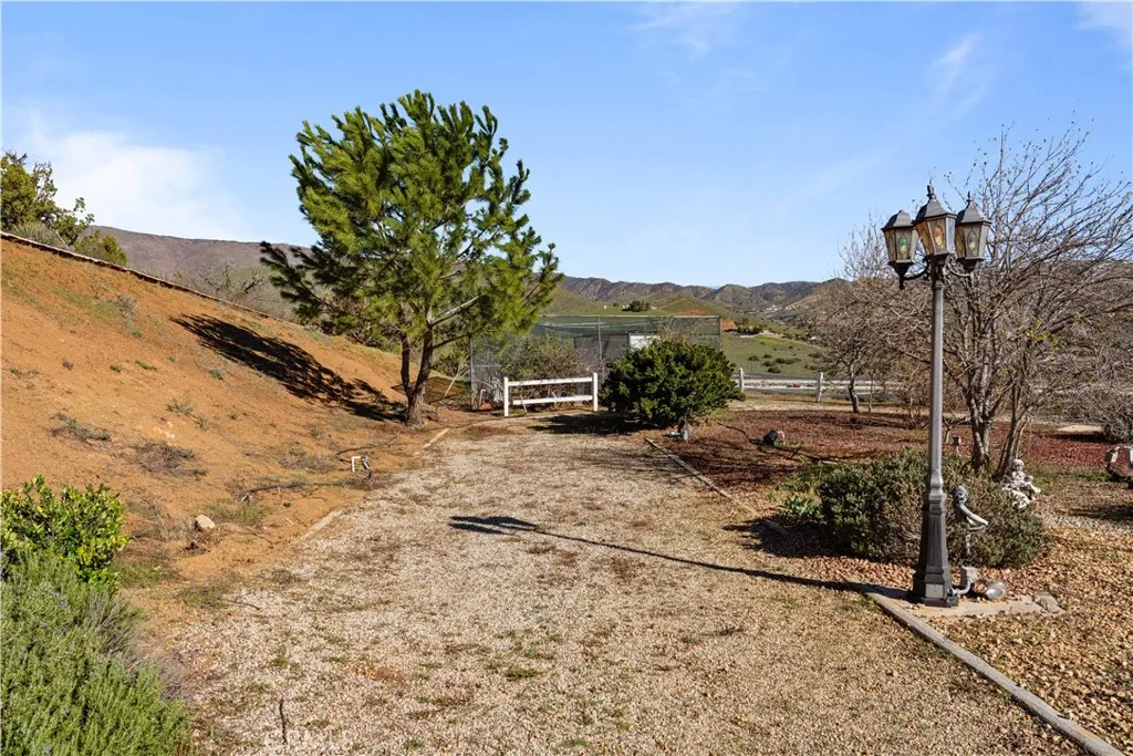 5419 Clanfield, Acton, California 93510 home-pic-14