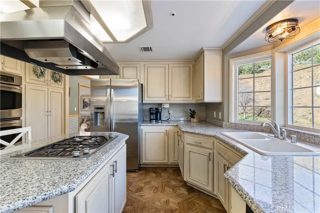 5419 Clanfield, Acton, California 93510 home-pic-26