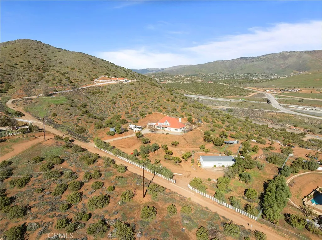 5419 Clanfield, Acton, California 93510 home-pic-1