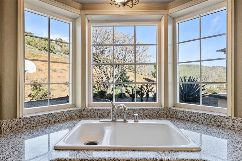 5419 Clanfield, Acton, California 93510 home-pic-27