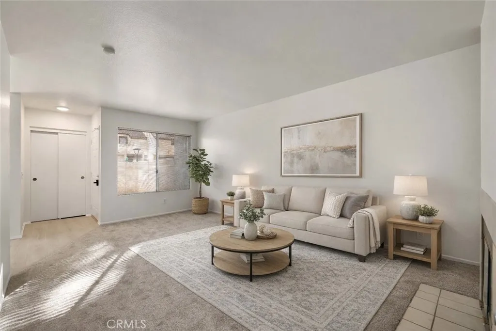 1834 E Avenue J2, Lancaster, California 93535 home-pic-12